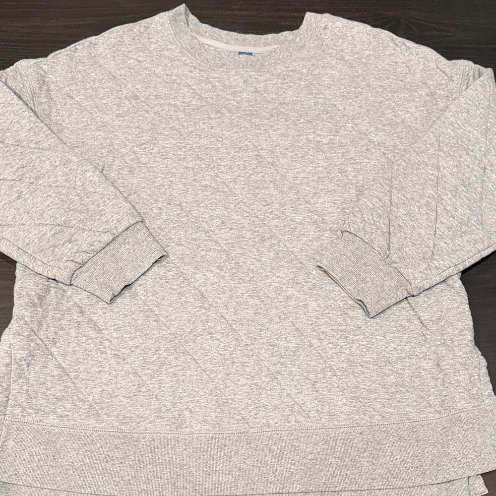Old Navy Light Gray women’s Crewneck Sweater
